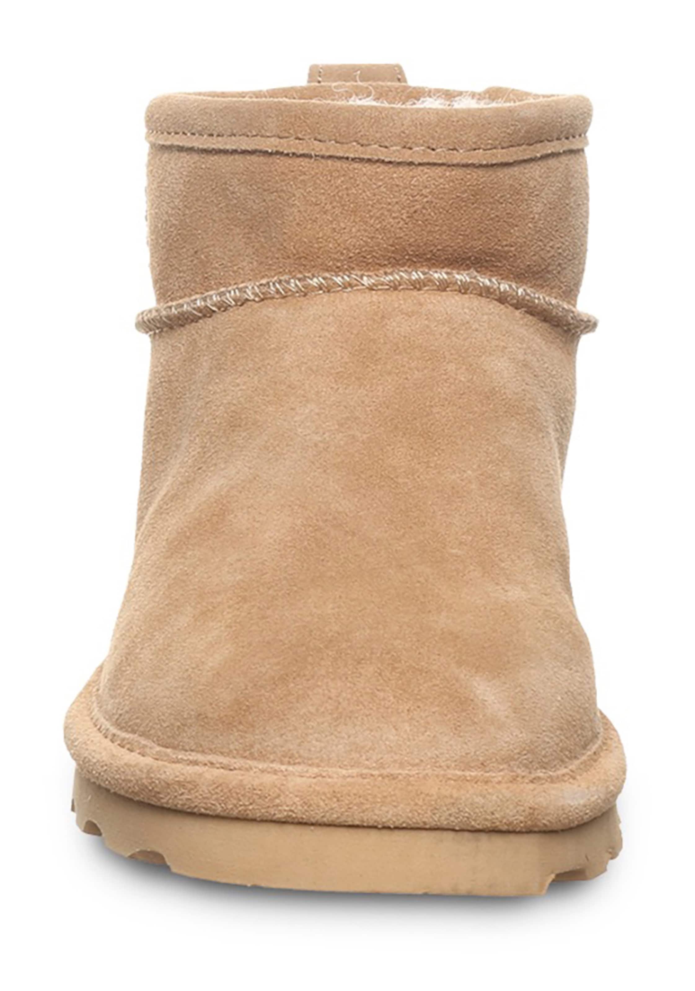 Bearpaw Boots in Beige