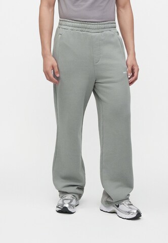 Largi Pantaloni de la Pegador pe gri: față