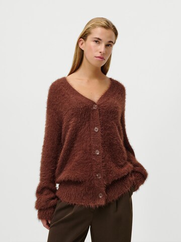 Cardigan oversize 'Celestine' LeGer by Lena Gercke en marron : devant
