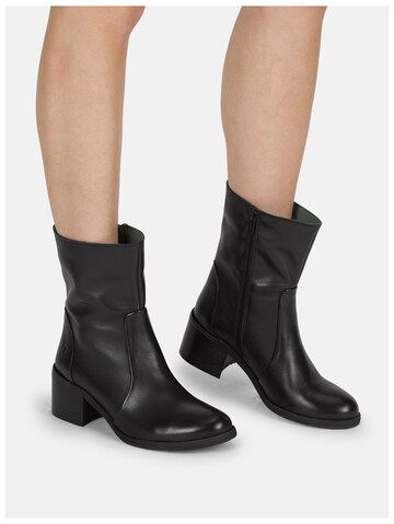 Felmini Wide Fit Ankle Boots in Black: front
