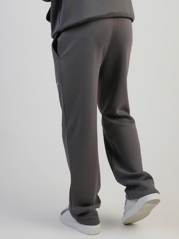 SikSilk Regular Sportbroek in Grijs