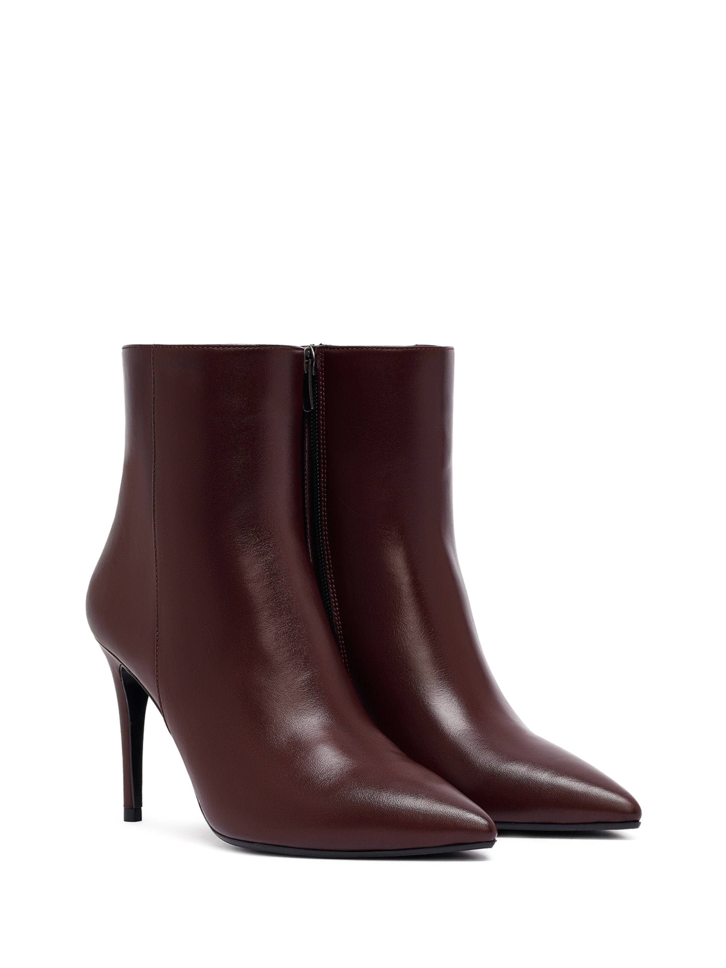 Derimod Ankle Boots in Rot
