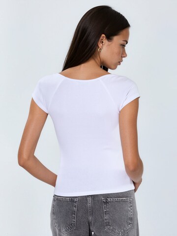 Busem T-Shirt in Weiß