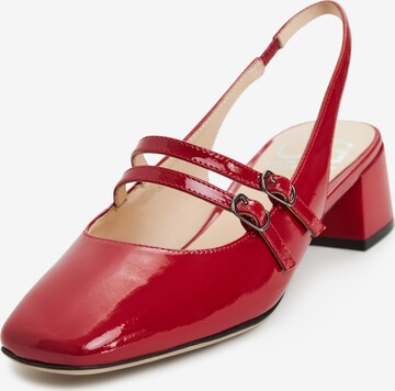 CESARE GASPARI Slingback Pumps in Red: front