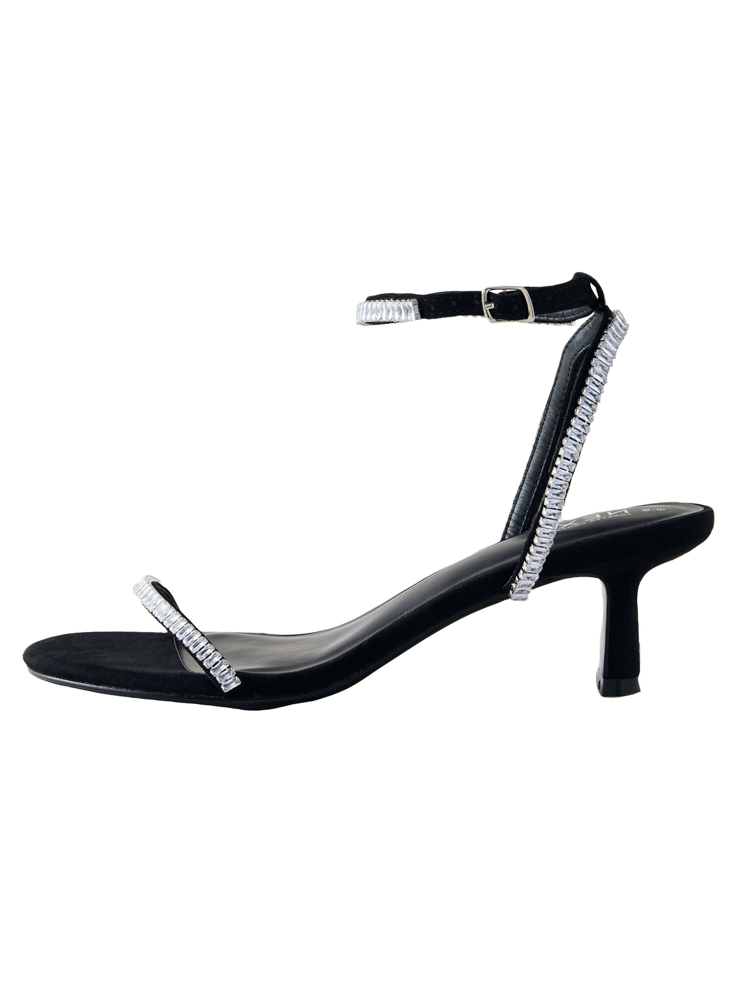 Next Remienkové sandále - Čierna: predná strana