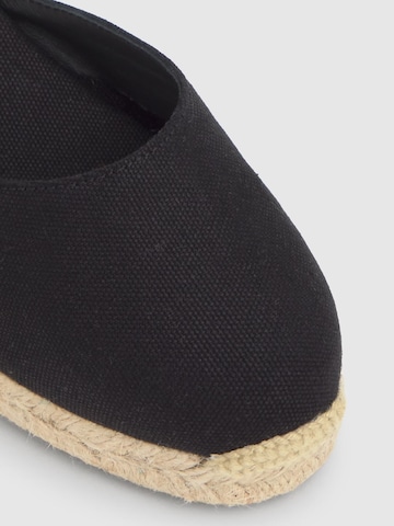 Castañer Espadrilles 'Carol' in Zwart