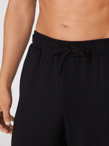 Tezenis Regular Pants in Black