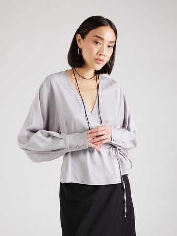 Camicia da donna 'JOLIE' di SELECTED FEMME in grigio: frontale