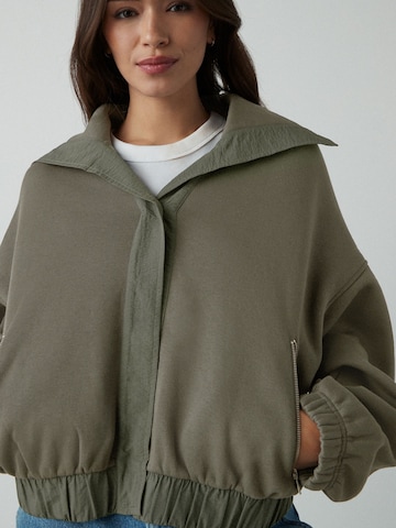 Next Between-Season Jacket in Green