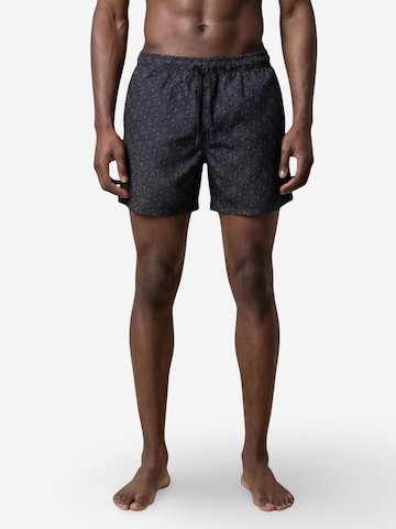 EA7 Emporio Armani - Bermudas '7M001677 AF21249' en negro: frente
