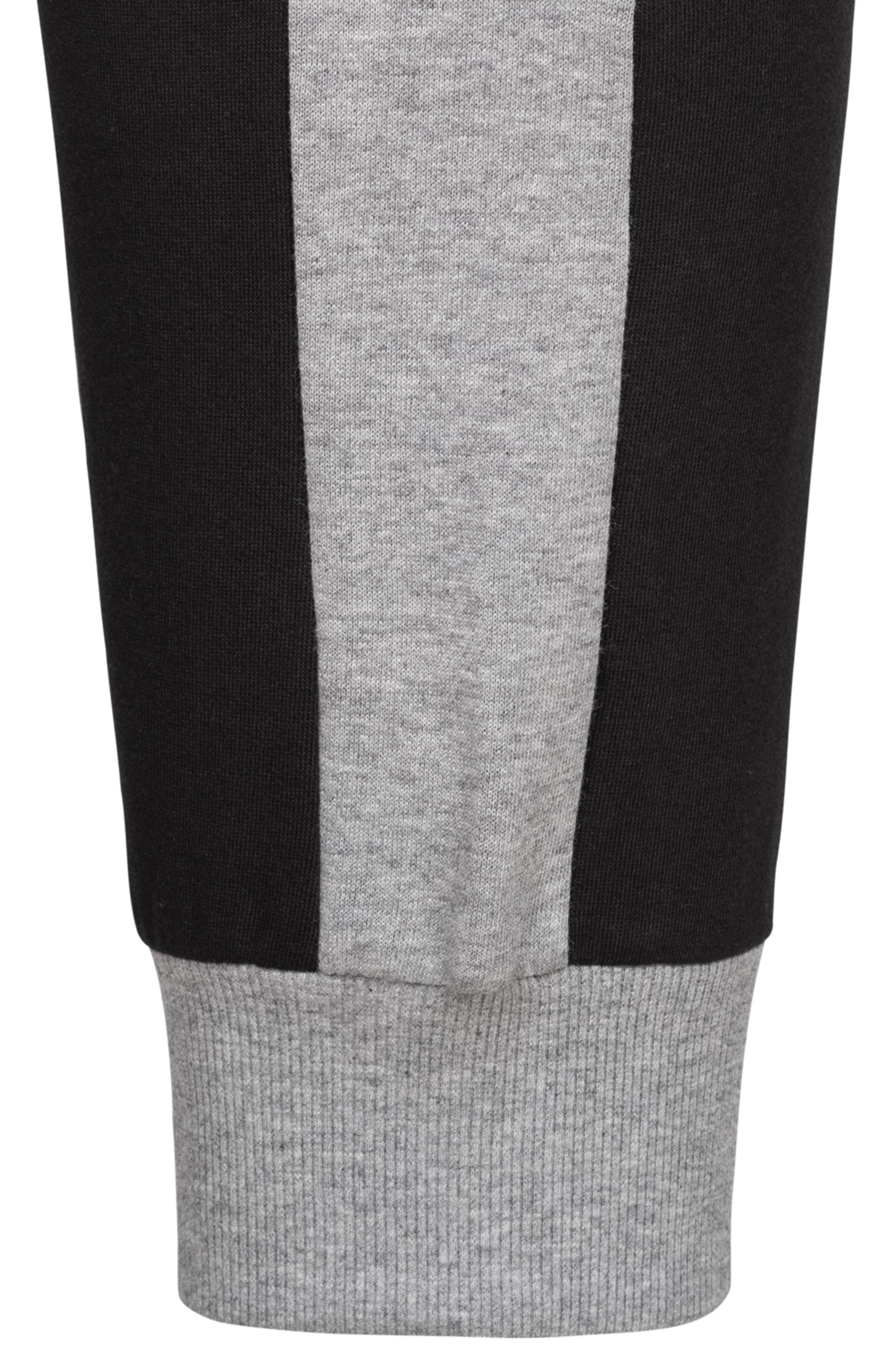 LONSDALE Конический (Tapered) Штаны 'Brocklehill' в Черный