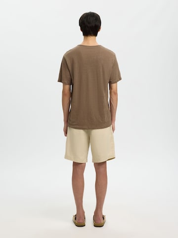 SELECTED - Camiseta 'Bet' en marrón