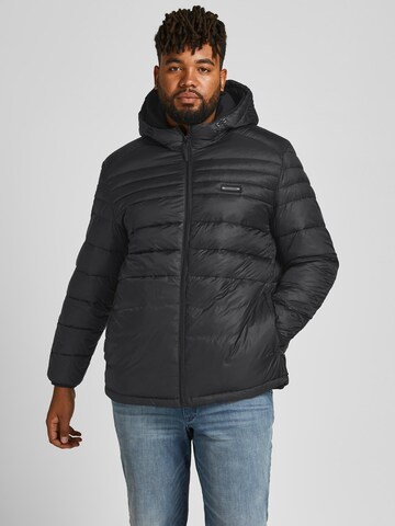 Veste mi-saison Jack & Jones Plus en noir : devant