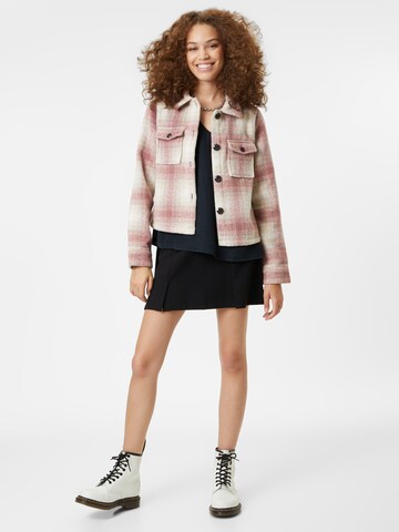 Veste mi-saison 'Lou' ONLY en rose