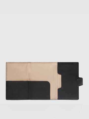 Piquadro Wallet in Black