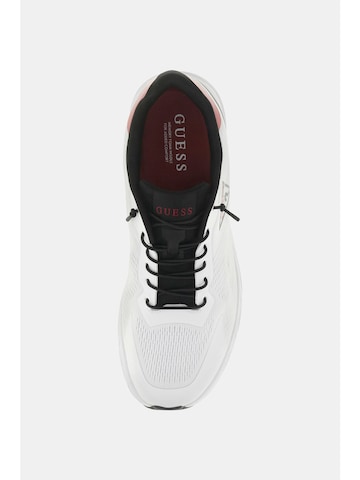 GUESS Laufschuh 'Ease' in Weiß