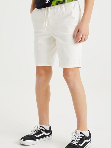 WE Fashion Regular Shorts in Weiß