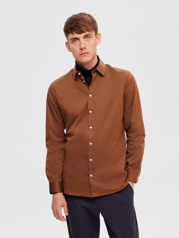 SELECTED HOMME Slim fit Button Up Shirt in Brown: front