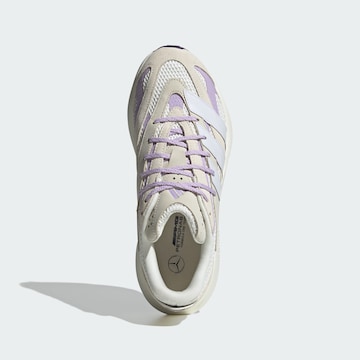 Chaussure de sport 'Mercedes - AMG Petronas Formula One Team' ADIDAS PERFORMANCE en blanc
