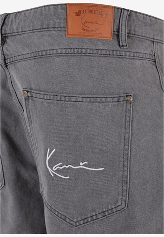 Karl Kani Loosefit Jeans in Grijs