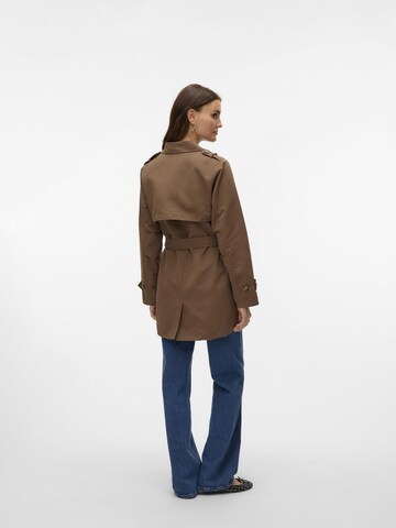 VERO MODA Overgangsfrakke 'Chloe' i brun