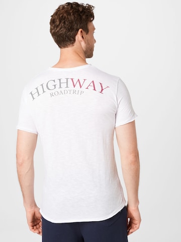 Key Largo T-Shirt 'ROAD TRIP' in Weiß