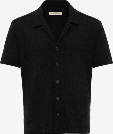 Coupe regular Chemise Antioch en noir : devant