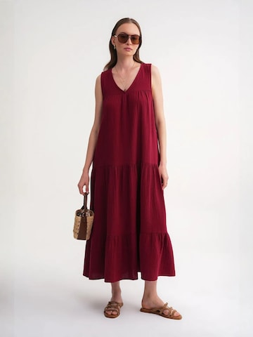 MixRay Midi Kleid in Rot: Vorderseite
