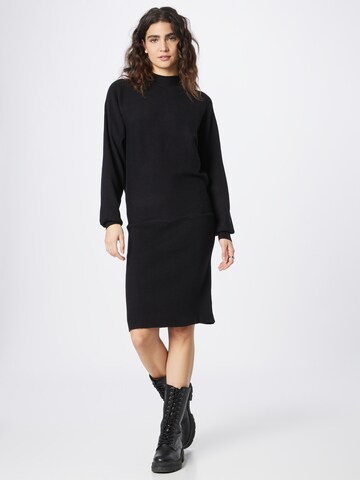 Robes en maille River Island en noir : devant