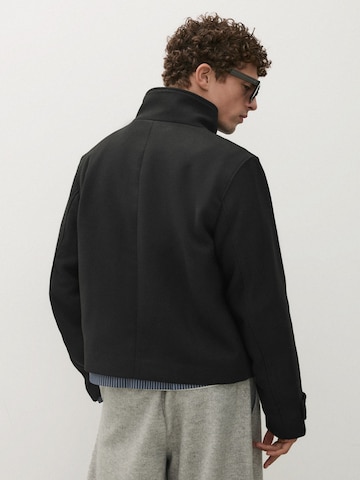 Veste mi-saison Bershka en noir