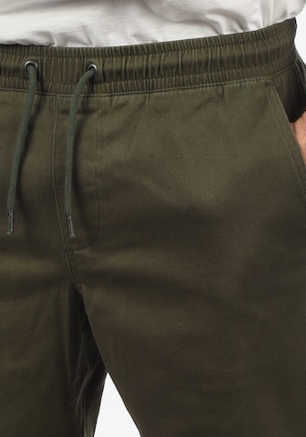 BLEND Regular Chino in Groen