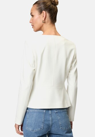 zero Blazer in White