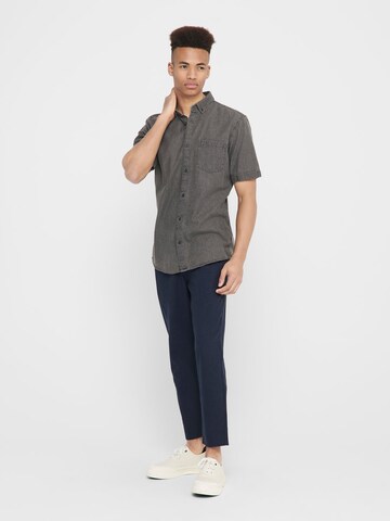 Only & Sons Regular Pleat-front trousers 'Leo' in Blue