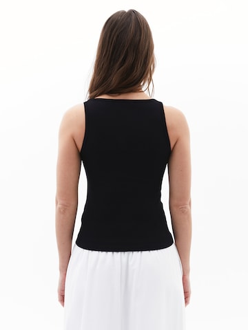 OXXO Top in Black