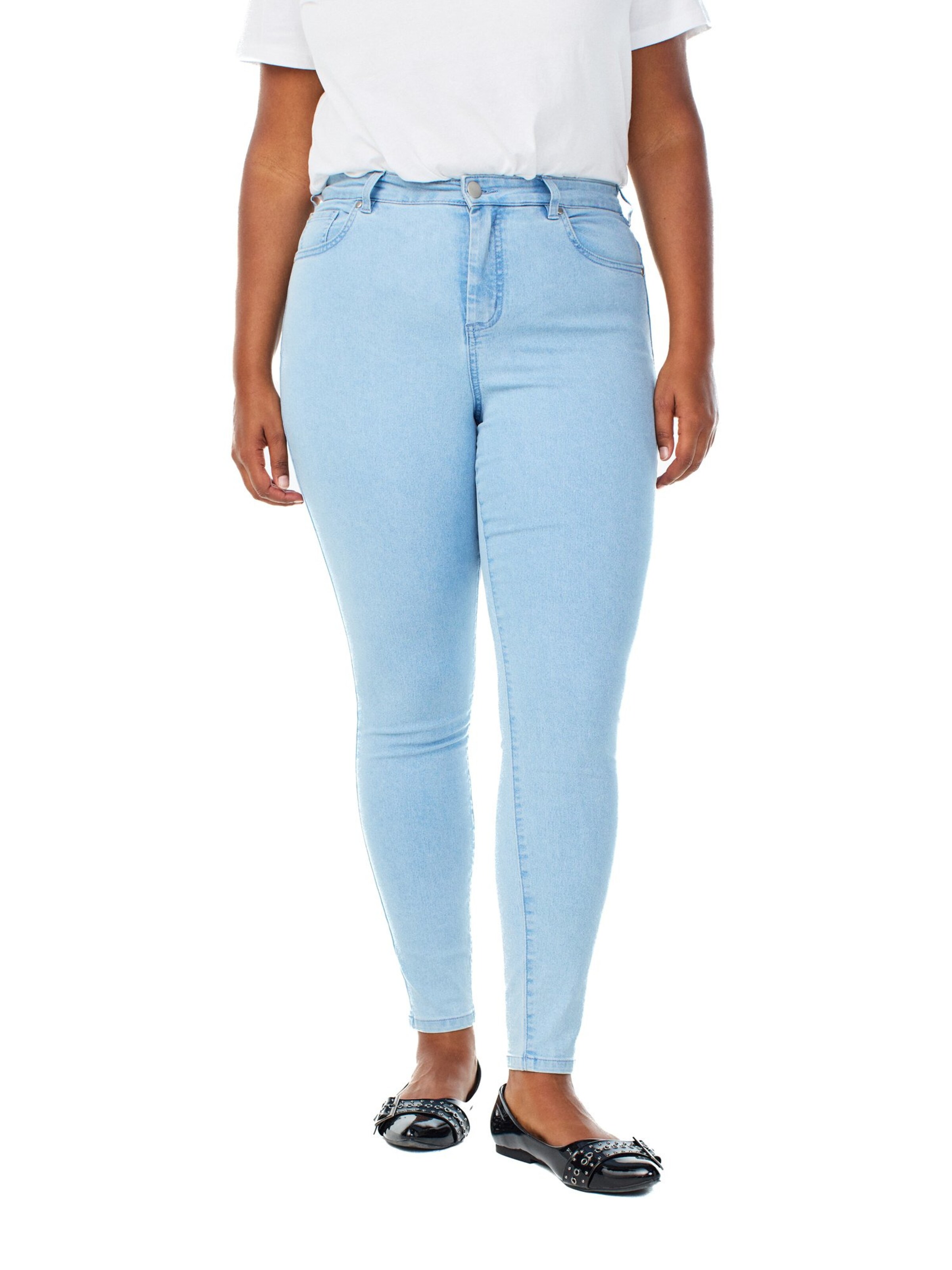 Zizzi Liibuv Teksapüksid 'Amy', värv sinine: eest vaates