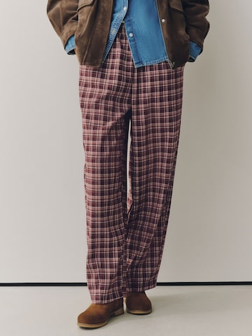 Next Barrel Trousers in Red: front