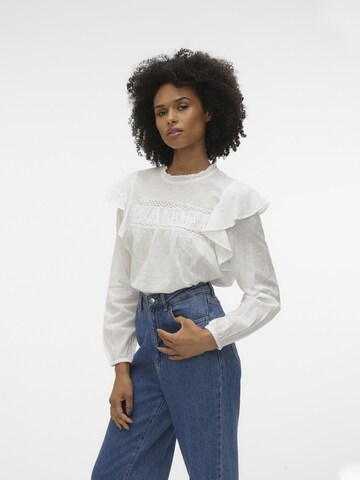 Camicia da donna 'TRINE' di VERO MODA in bianco: frontale