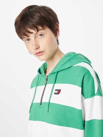 Sweat-shirt Tommy Jeans en vert