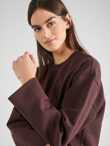 ADIDAS ORIGINALS Sweatshirt 'Essential' in Brown