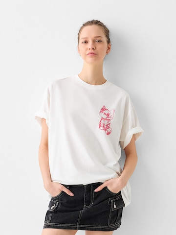 T-shirt Bershka en blanc : devant