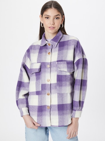 In The Style Between-season jacket in Purple: front