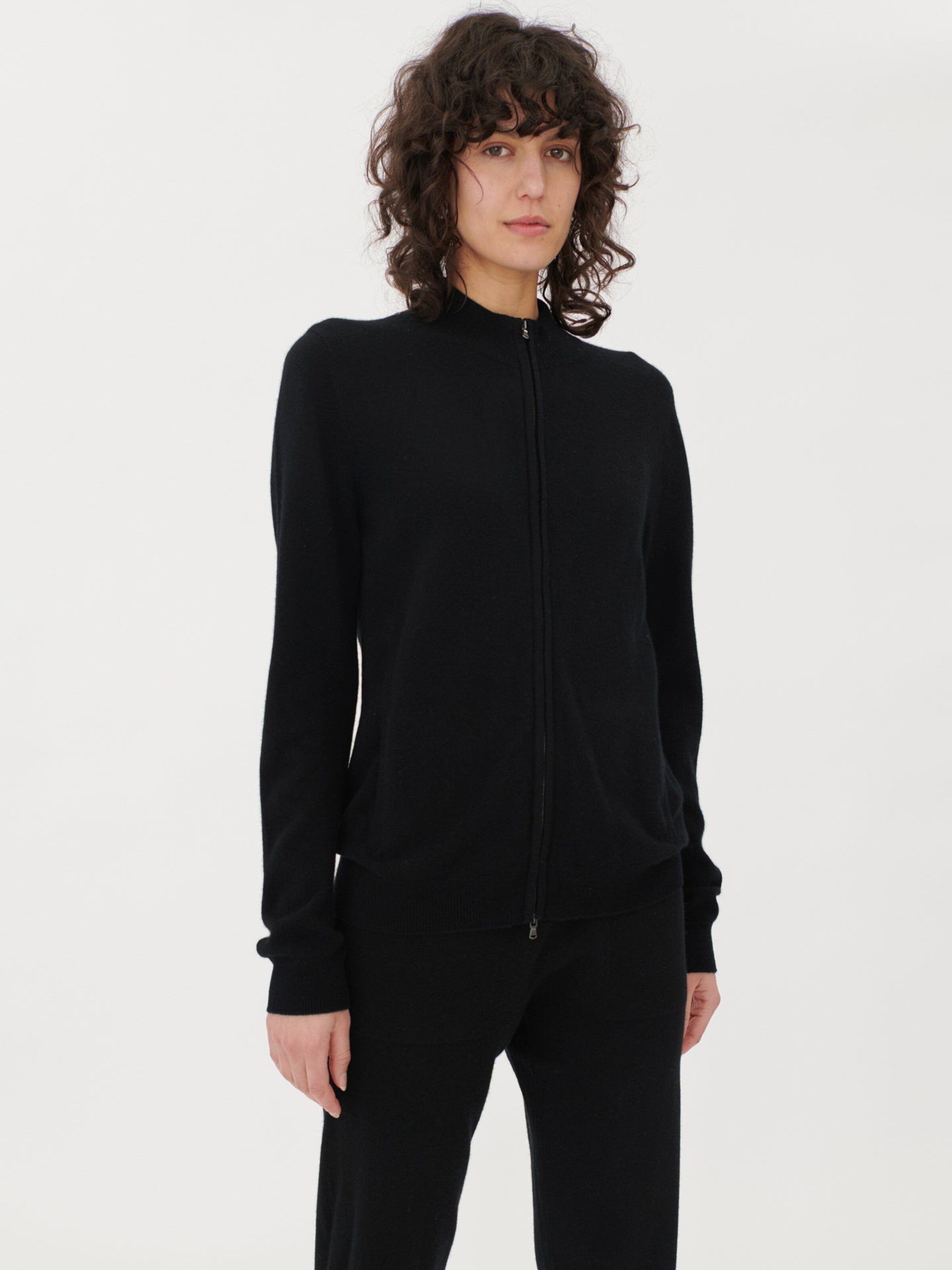 GOBI Cashmere Cardigan 