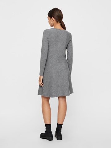 Robes en maille 'Nancy' VERO MODA en gris