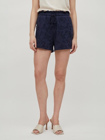VILA Regular Trousers in Blue: front