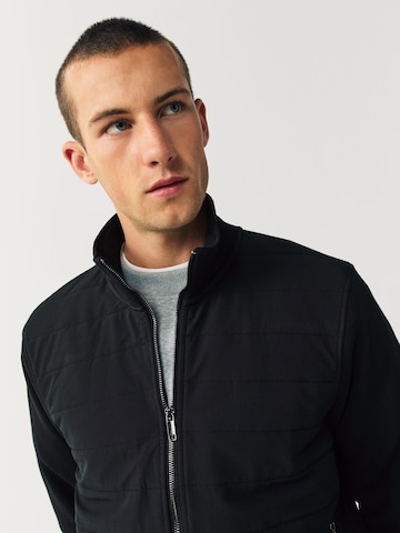 Next Демисезонная куртка в Черный