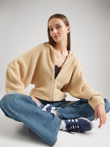 Giacchetta di Monki in beige: frontale