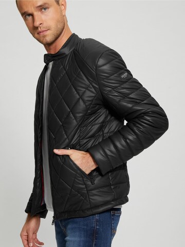 GUESS Jacke in Schwarz