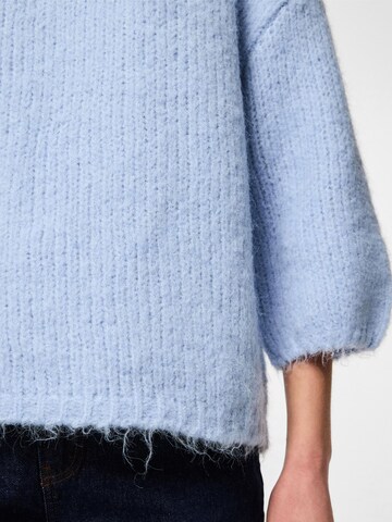 Pull-over 'DALAILA' PIECES en bleu