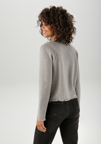 Aniston CASUAL Strickjacke in Grau