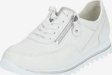 WALDLÄUFER Sneakers in White: front